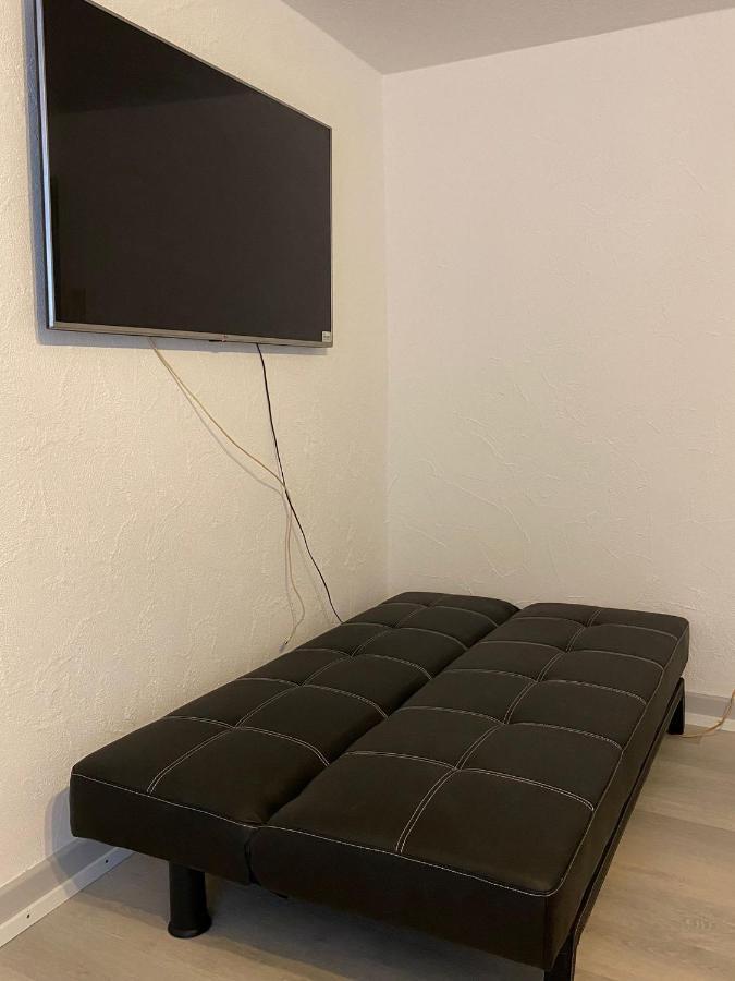 Private Studio Apartment In Bremgarten Exterior photo